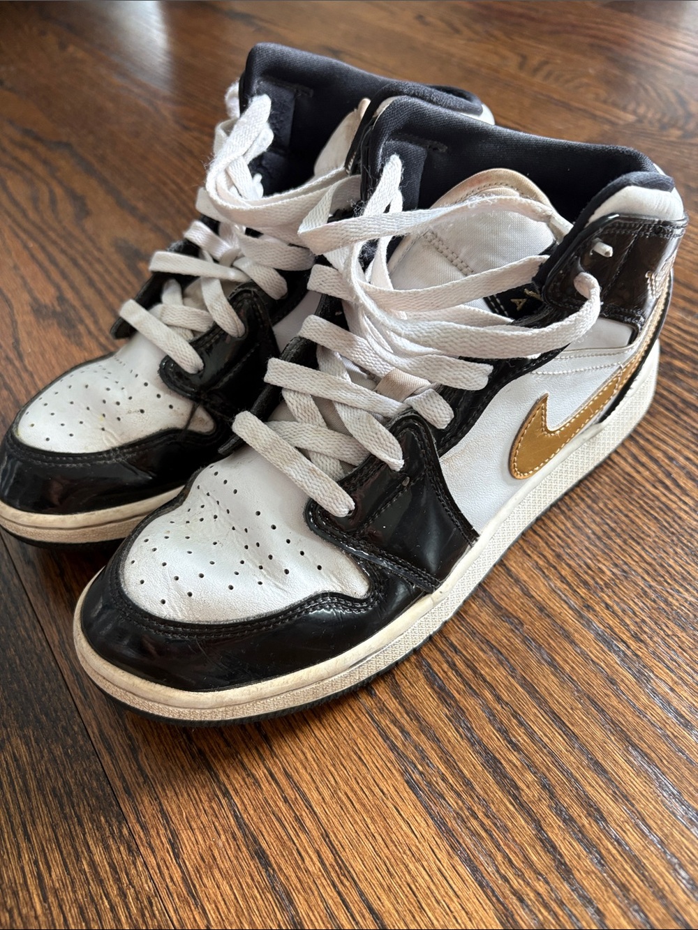 Nike Kids Black White and Gold Mid-Top Sneakers